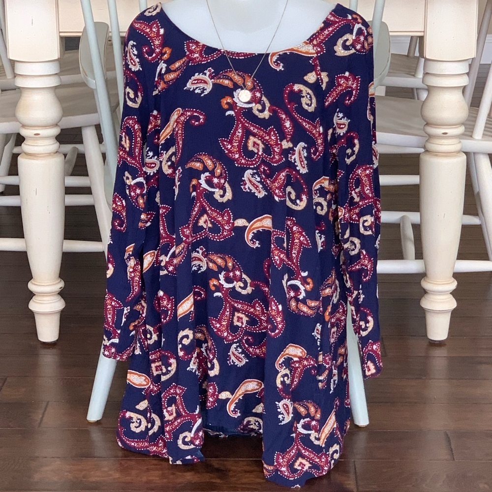 {Earthbound} Longsleeve Top‎